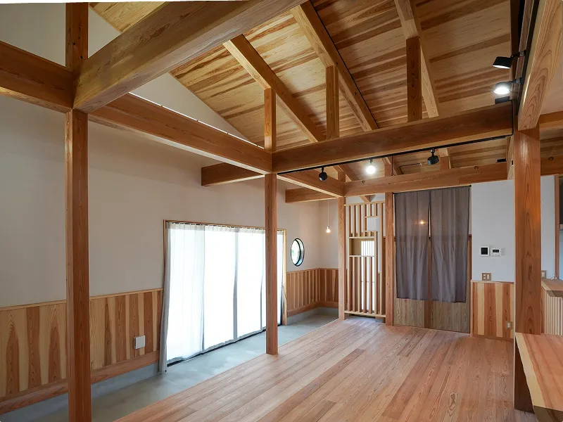 木造住宅の内観写真